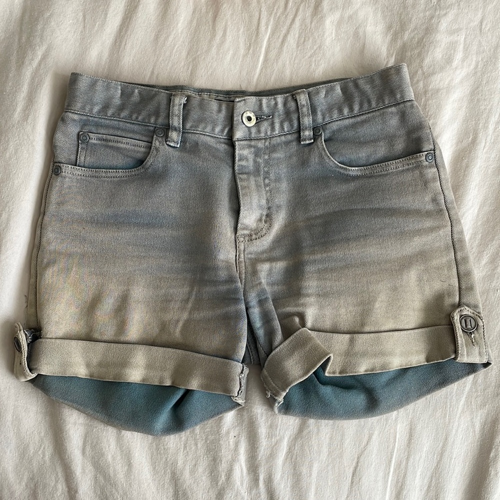 OBEY shorts